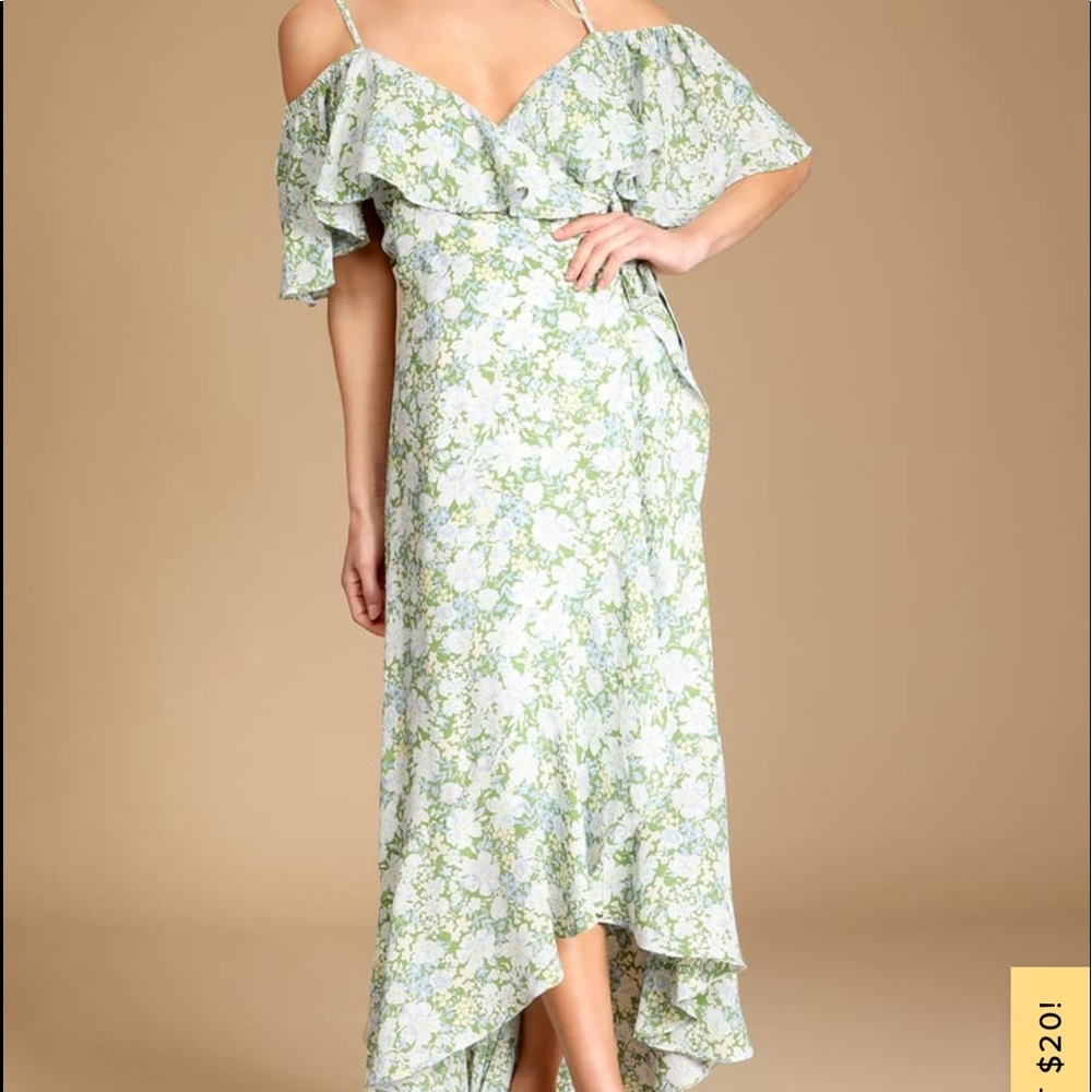 Lulu’s brand dress..brand new with tag..size small..too long for me